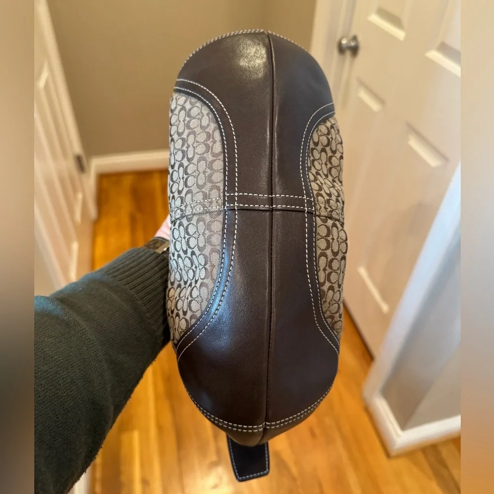 Coach - Vintage SoHo Hobo - 2003 #6026 - EXCELLENT CONDITION - Medium Size - Picture 8 of 13